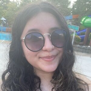 Meet your Posher, Cris